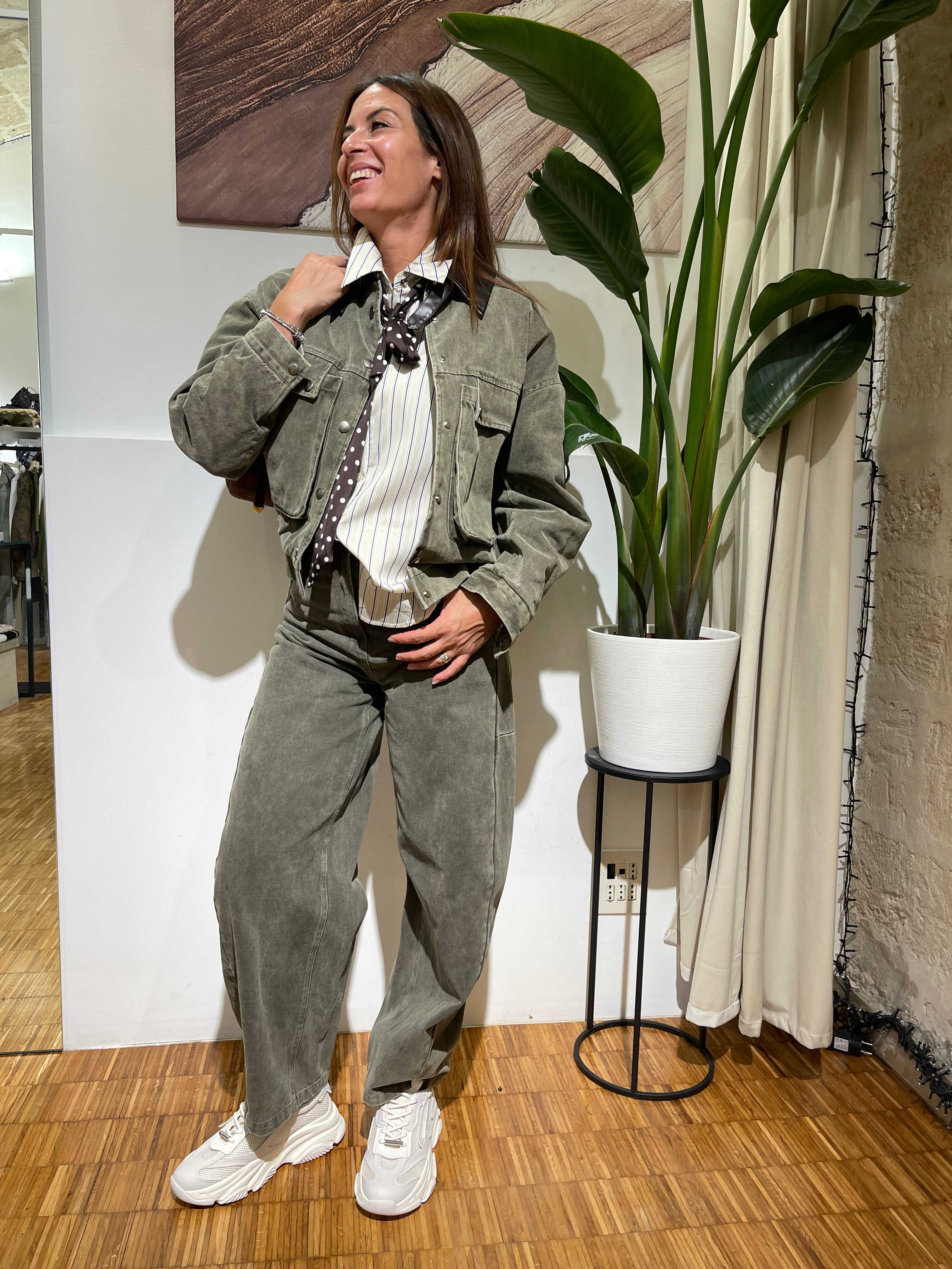 CAMICIA OVER RIGATA CON FOULARD