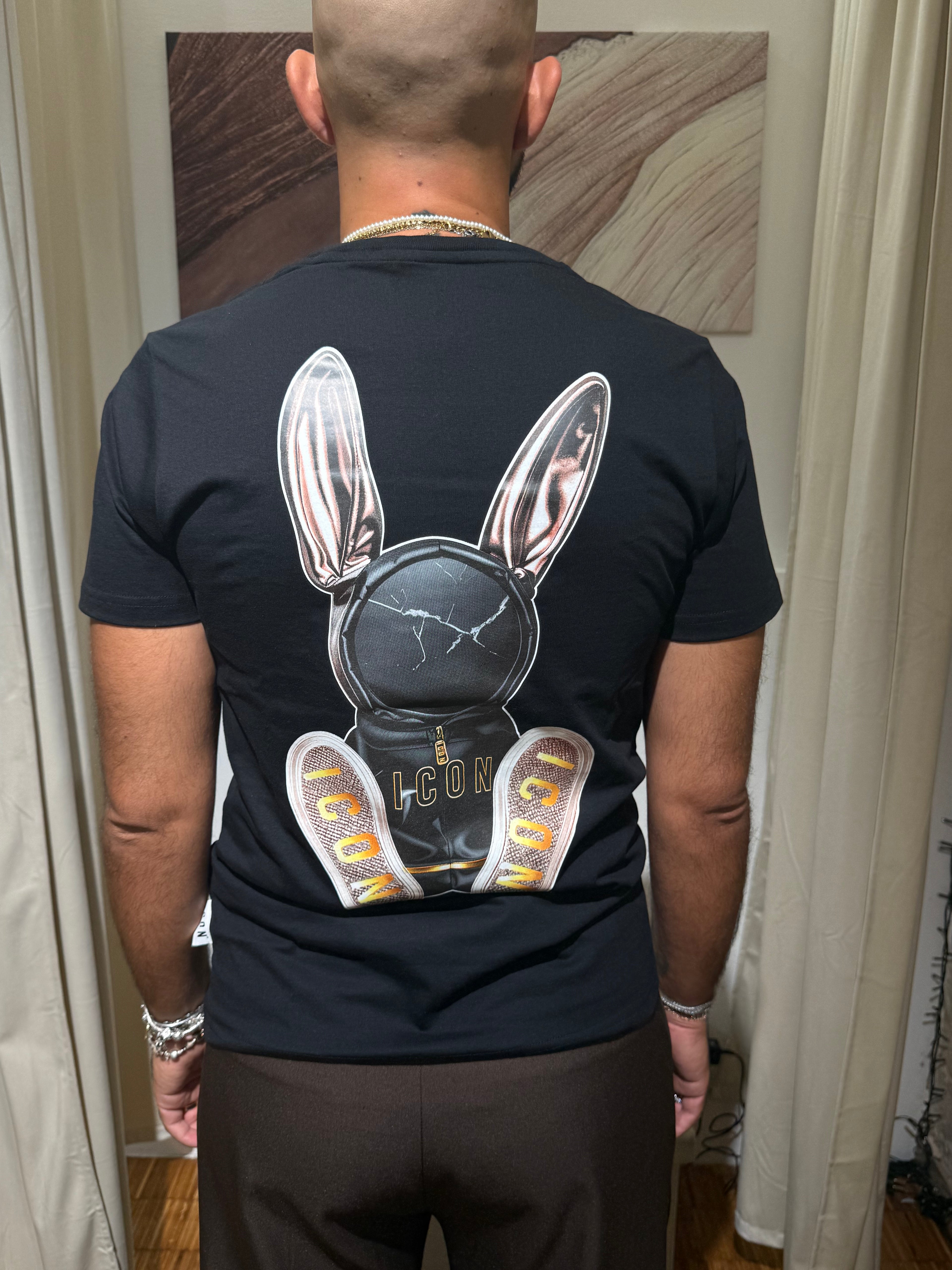 ICON T-SHIRT PUPPET PRINT