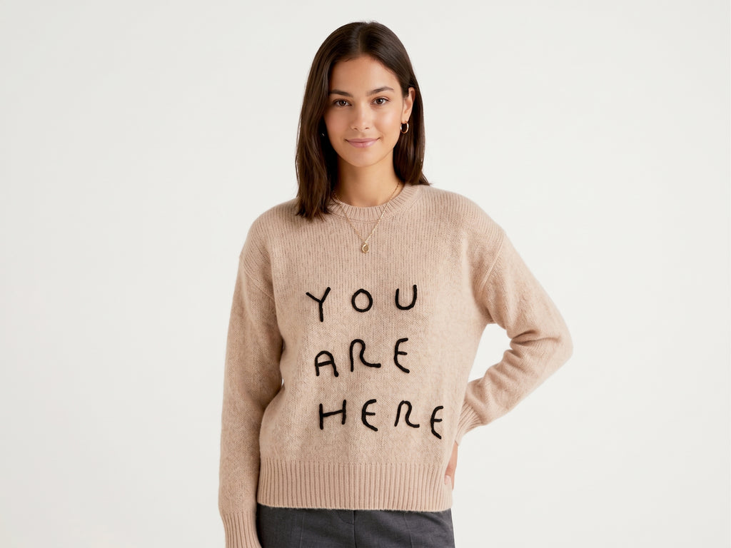 MAGLIA CON SCRITTA