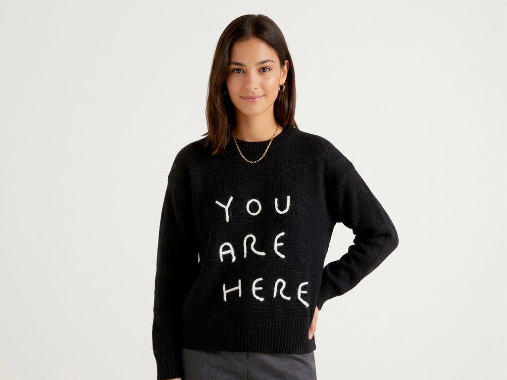 MAGLIA CON SCRITTA
