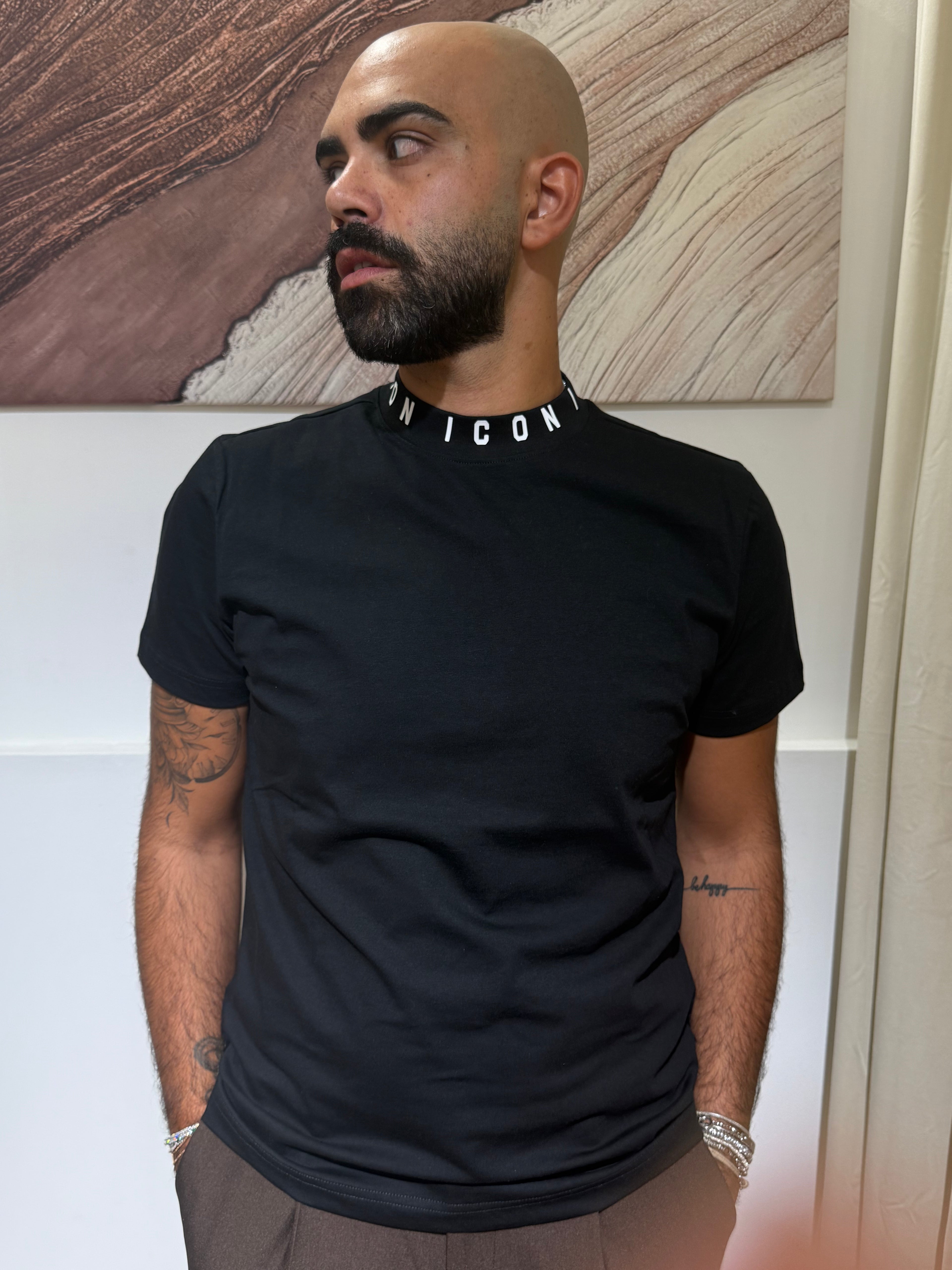 ICON T-SHIRT PUPPET PRINT
