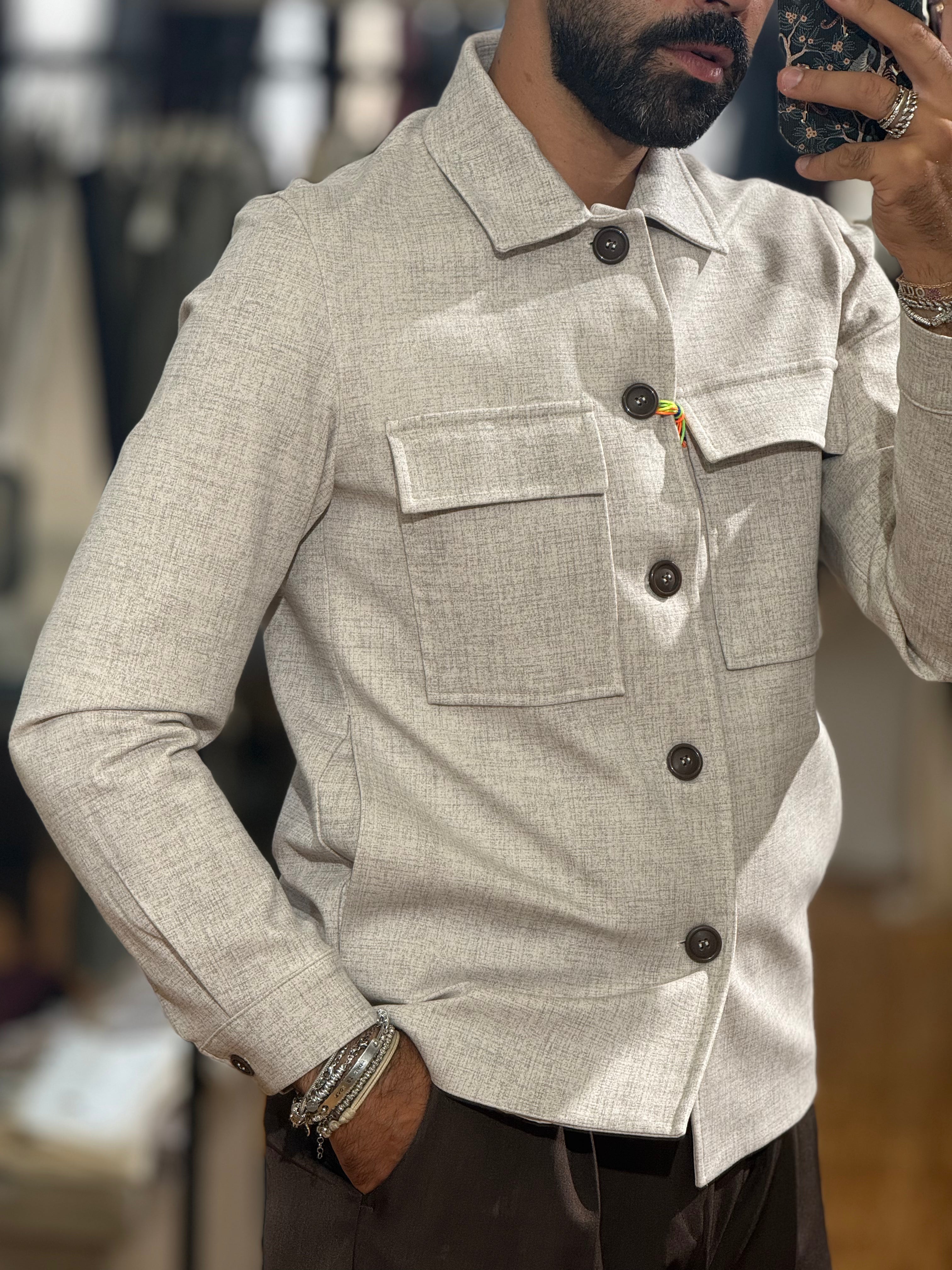 OVERSHIRT BEIGE CON TASCONI