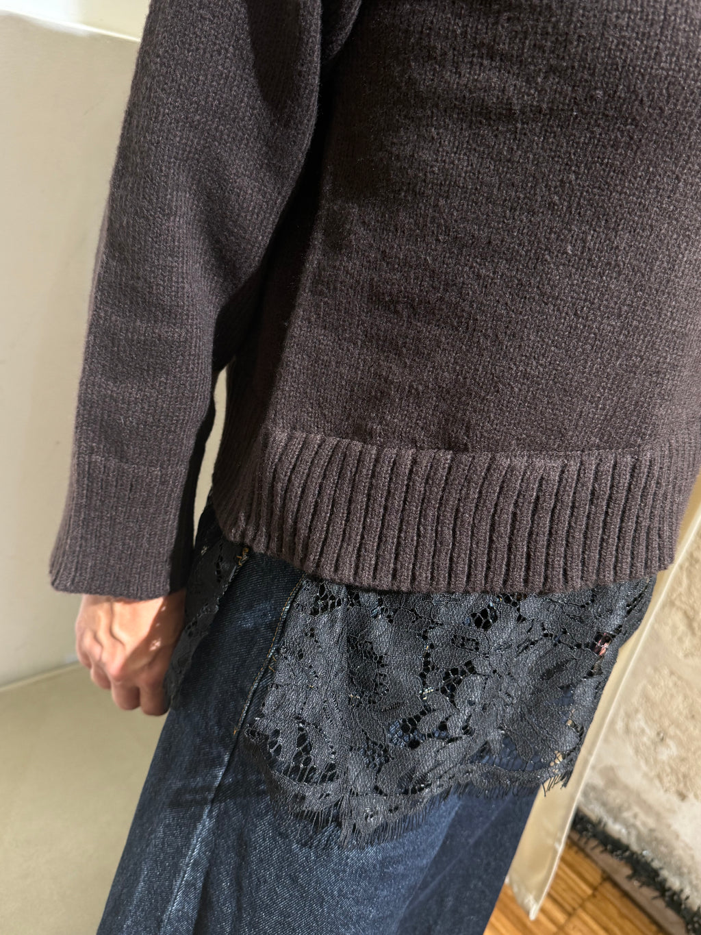 MAGLIONE CON INSERTI IN PIZZO ONLY
