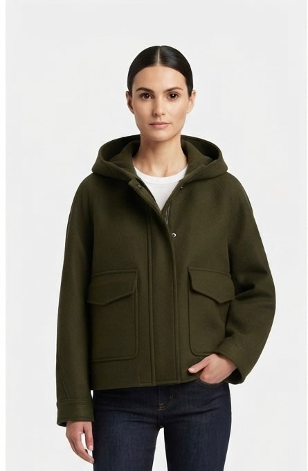 CAPPOTTO CORTO CON CAPPUCCIO
