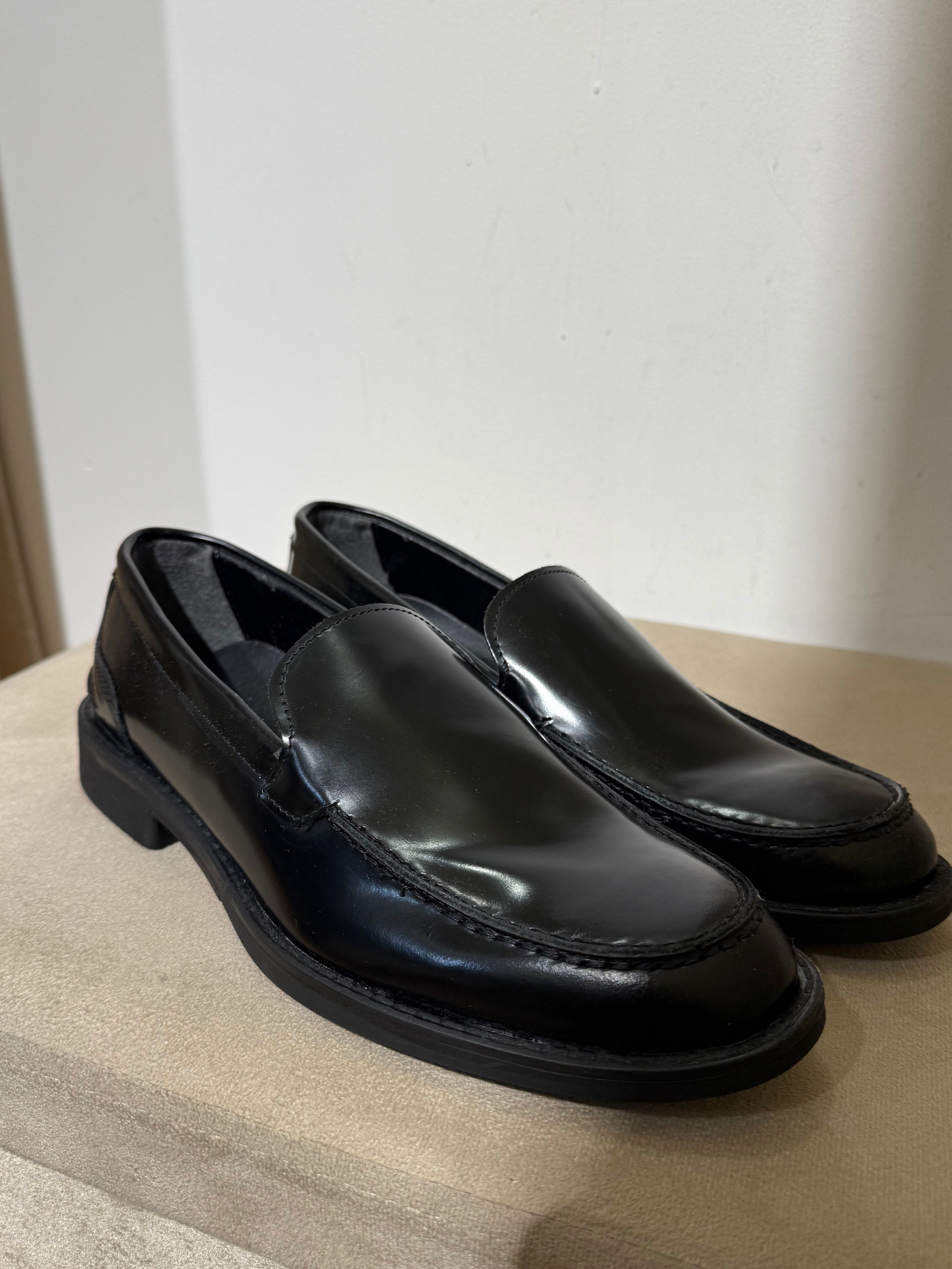 Mocassino nero uomo