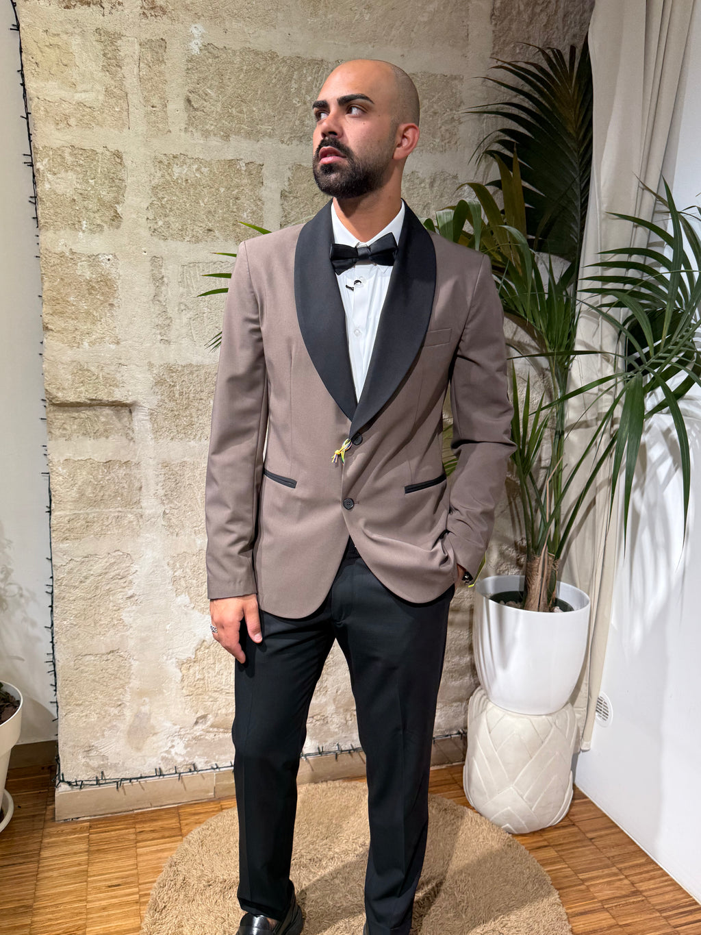 Smoking uomo classico con rever sciallato