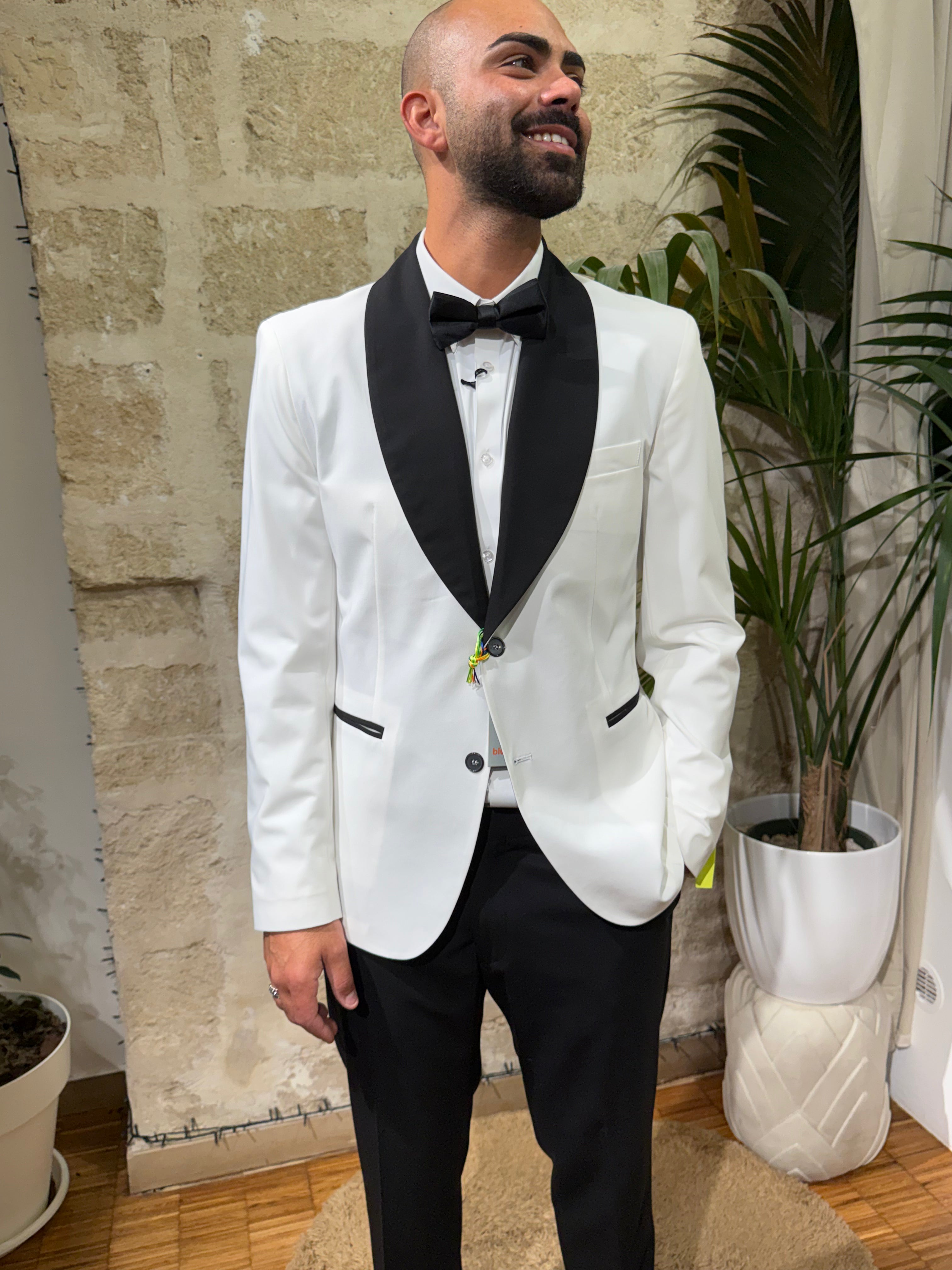 Smoking uomo classico con rever sciallato